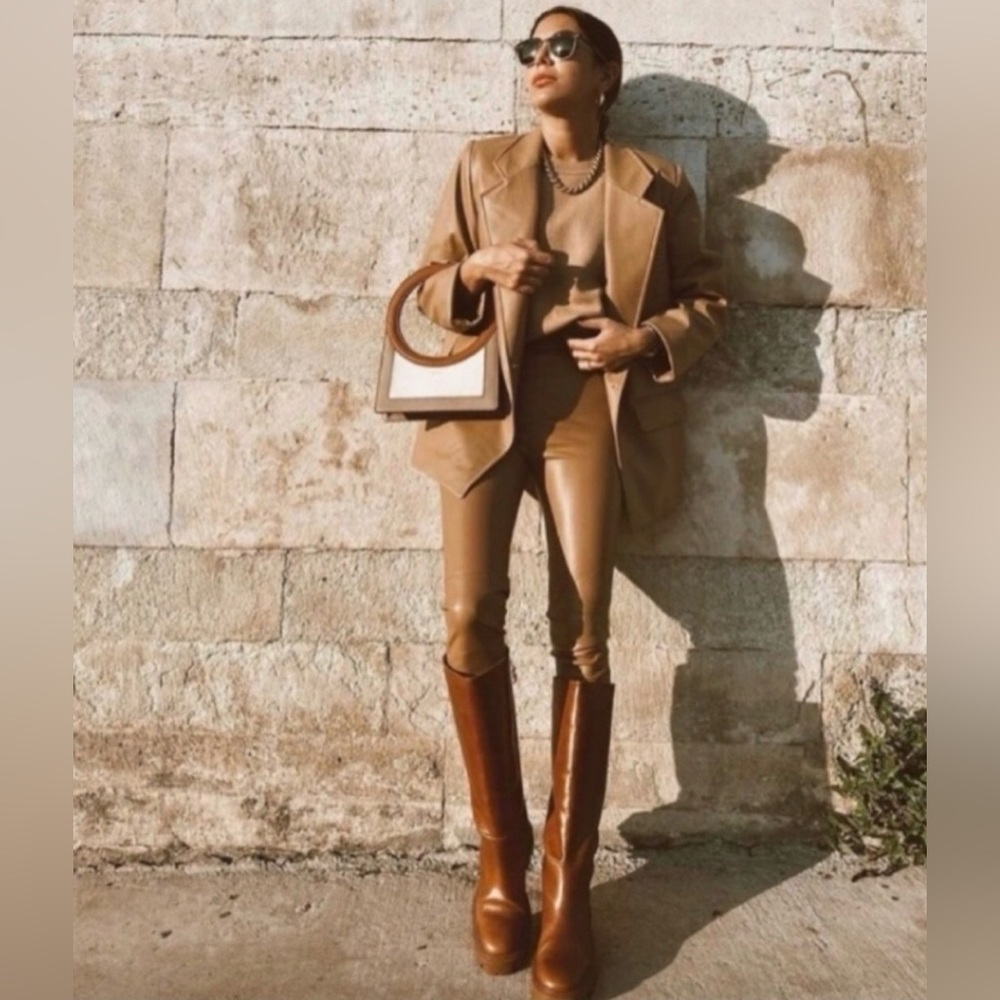 ZARA FLAT KNEE-HIGH LEATHER BOOTS - Picture 7 of 8
